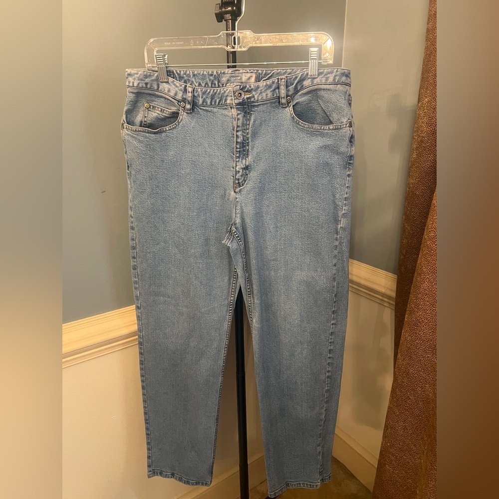 Liz Claiborne Women's Straight Jeans in Soft Blue 16 regular‎